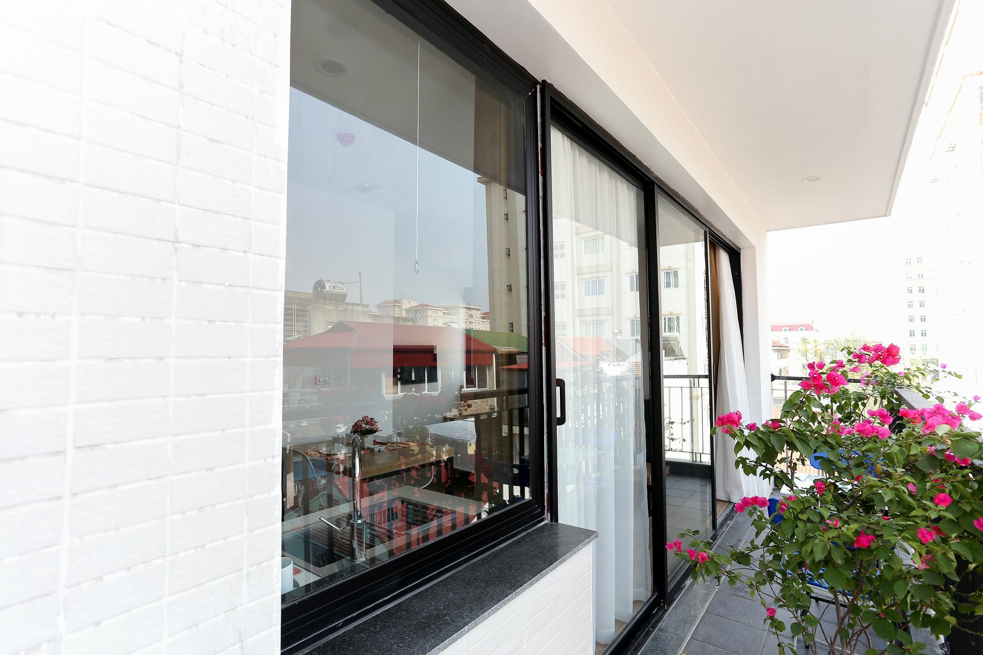 Quiet Hoang Quoc Viet & Appartement